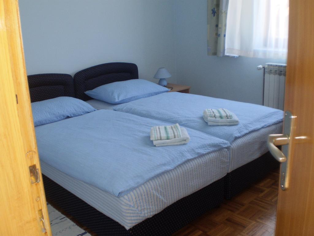 Holiday Home Bozicevic Rakovica Bagian luar foto